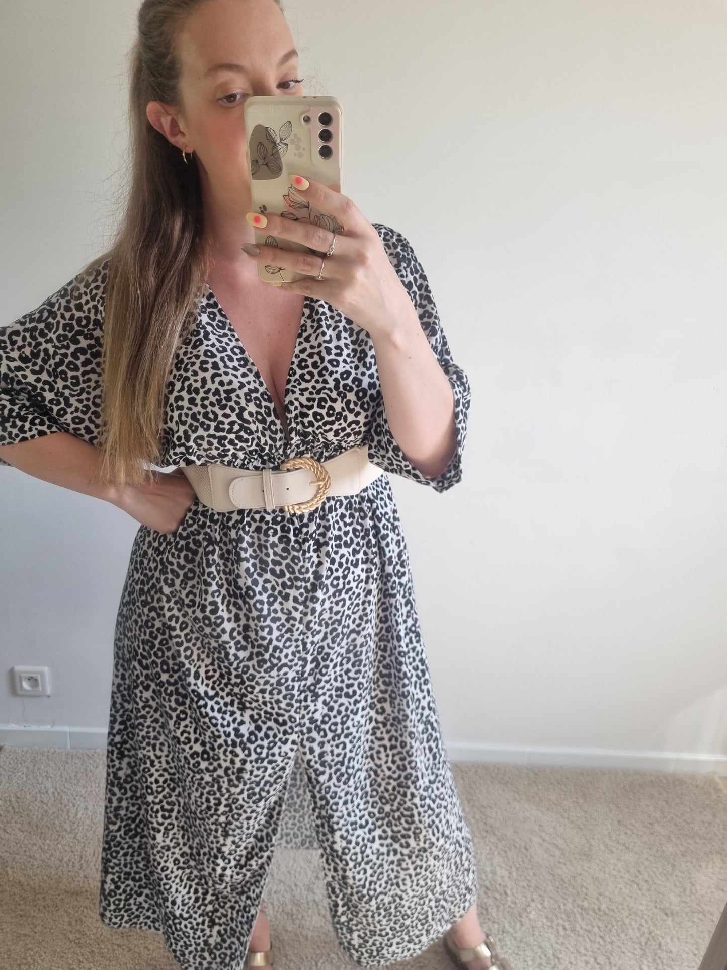 Robe Laeti noire