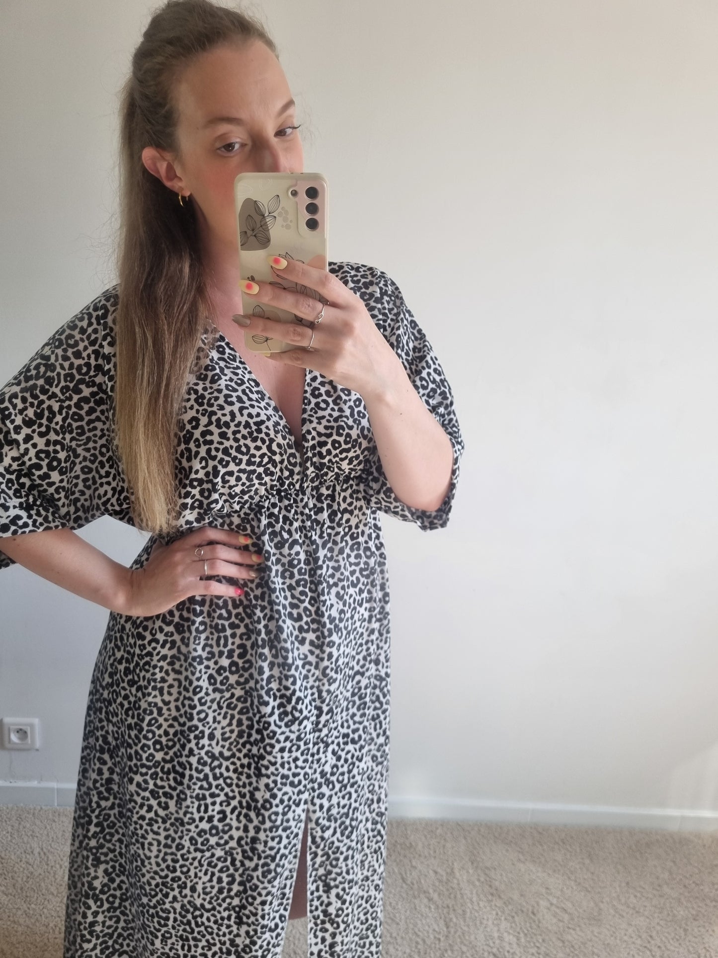 Robe Laeti noire